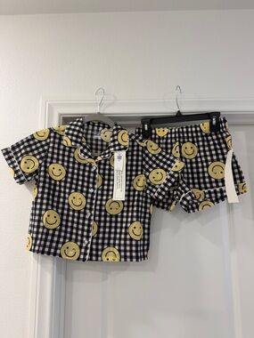 Old Navy Black & White Checkered Button Up Pajama Set with Yellow Smiley Faces
